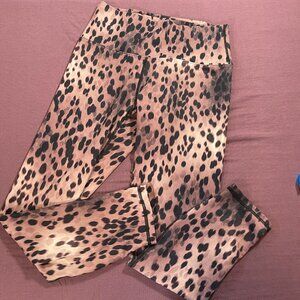 NWOT Power Hold by fabletics leggings with back pocket (Small?)